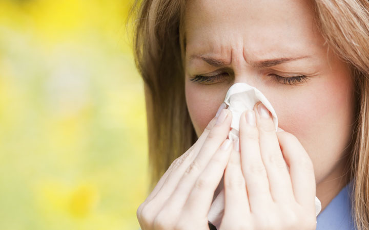 12 of the Best Ways to Relieve Seasonal Allergies Naturally