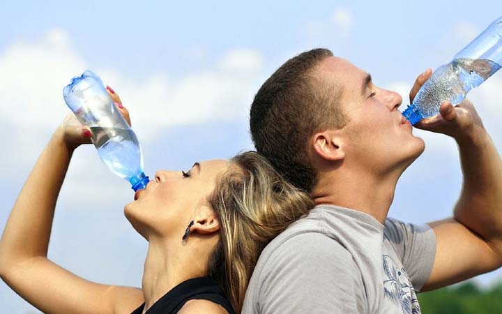 10 signs that prove that you don’t drink enough water in the day1