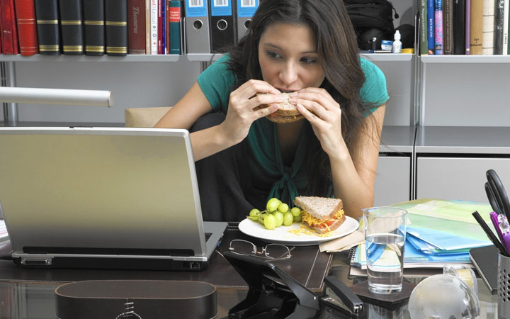 Eating Right At Your Desk At Work