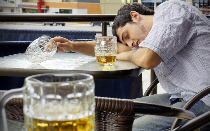 6 of the Most Alarming Signs that You Are a Binge drinker