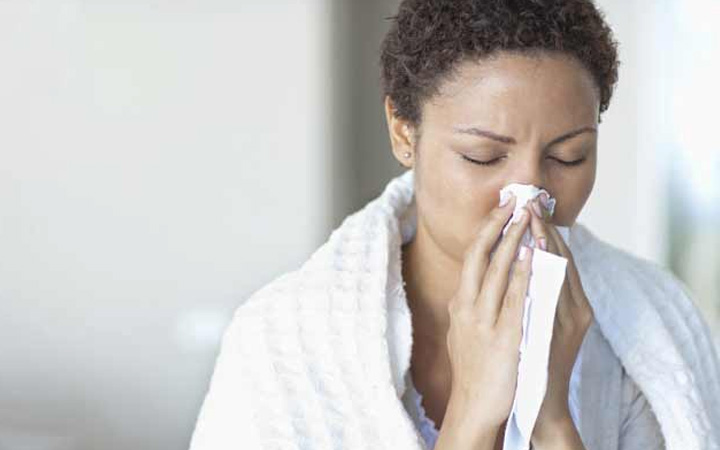 how to get rid a sore throat and stuffy nose